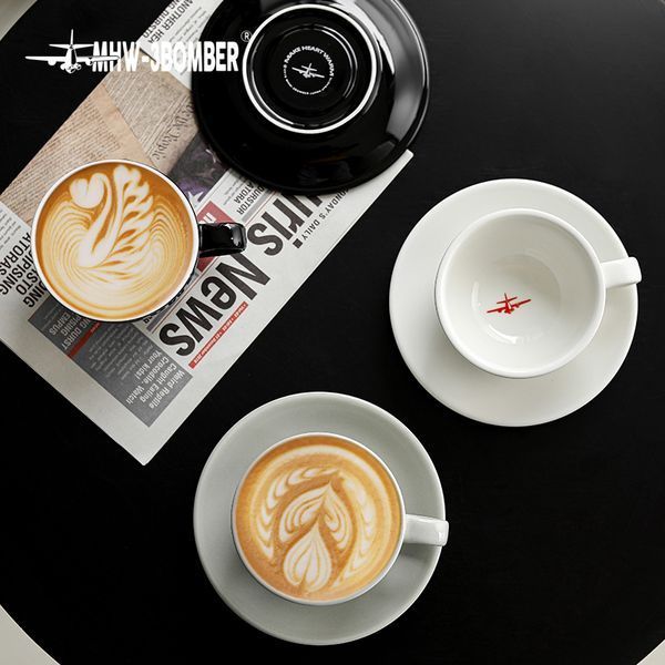 Чашка для кофе с блюдцем 280 мл MHW-3BOMBER Latte Cup Черная 74efe436 фото